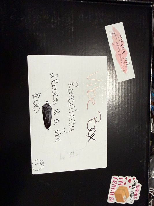 Romantasy Vibe Box